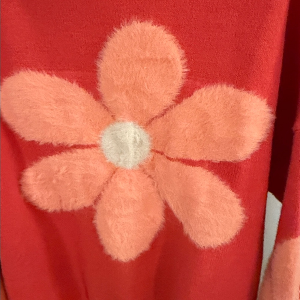⭐️Easel Coral Fuzzy Daisy Print Sweater⭐️ - Picture 6 of 7